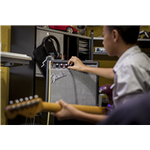 FENDER CHAMPION™ 20